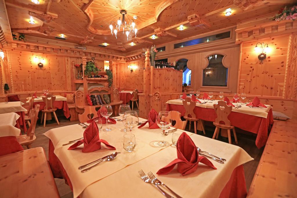 Hotel Laurin Canazei Room photo